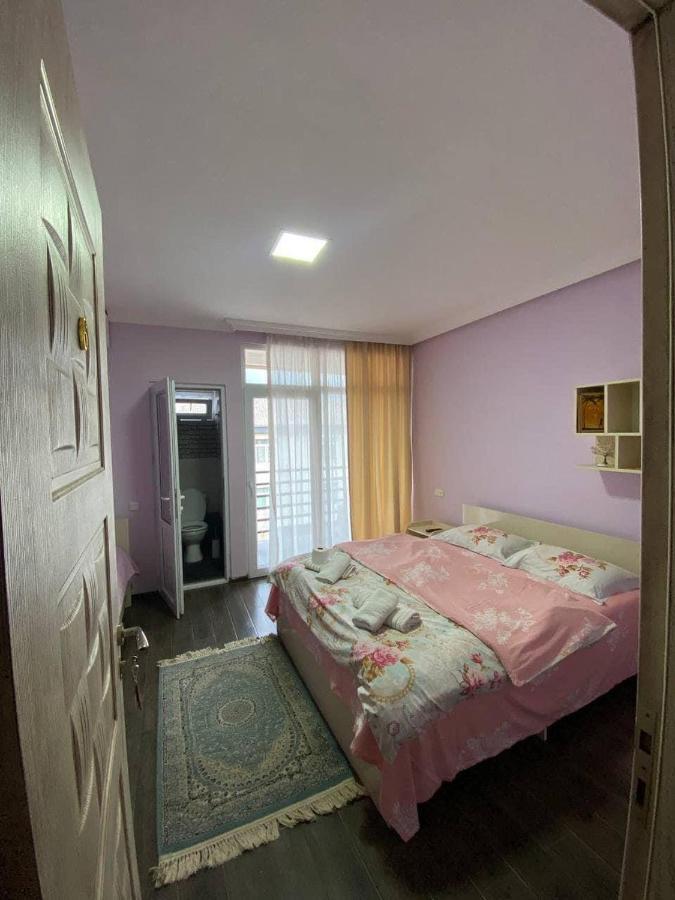 Guest House Kobuleti On Aghmashenebeli Luaran gambar