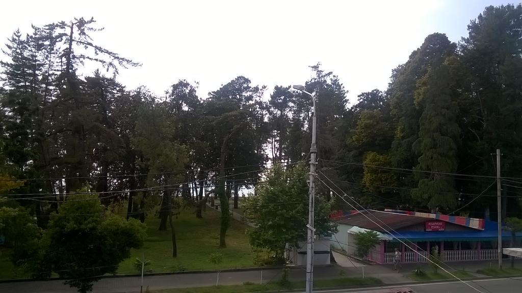 Guest House Kobuleti On Aghmashenebeli Luaran gambar