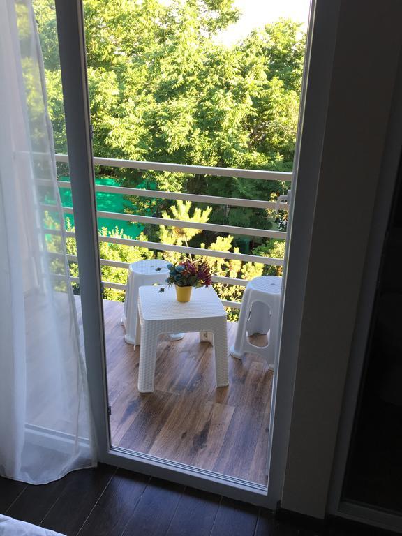 Guest House Kobuleti On Aghmashenebeli Luaran gambar