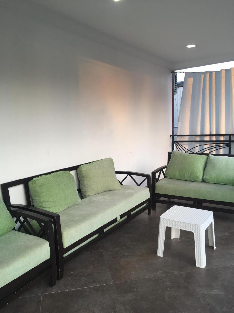 Guest House Kobuleti On Aghmashenebeli Luaran gambar