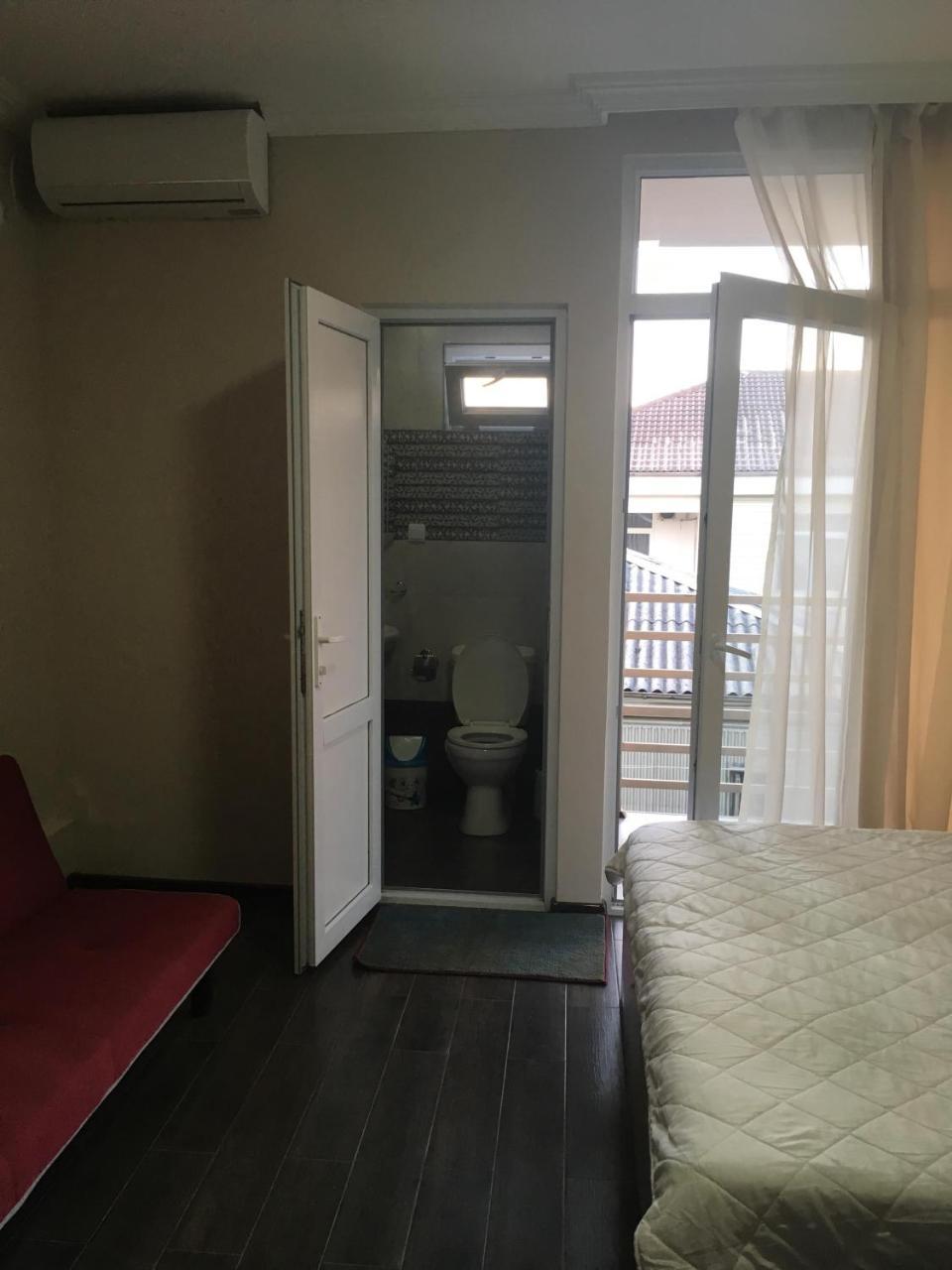 Guest House Kobuleti On Aghmashenebeli Luaran gambar