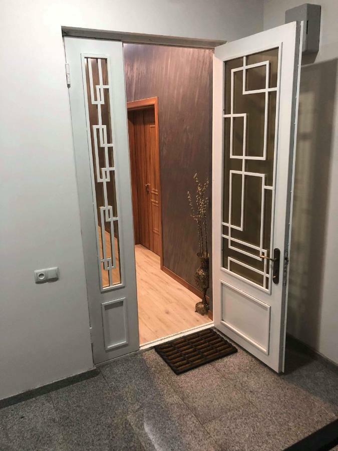 Guest House Kobuleti On Aghmashenebeli Luaran gambar