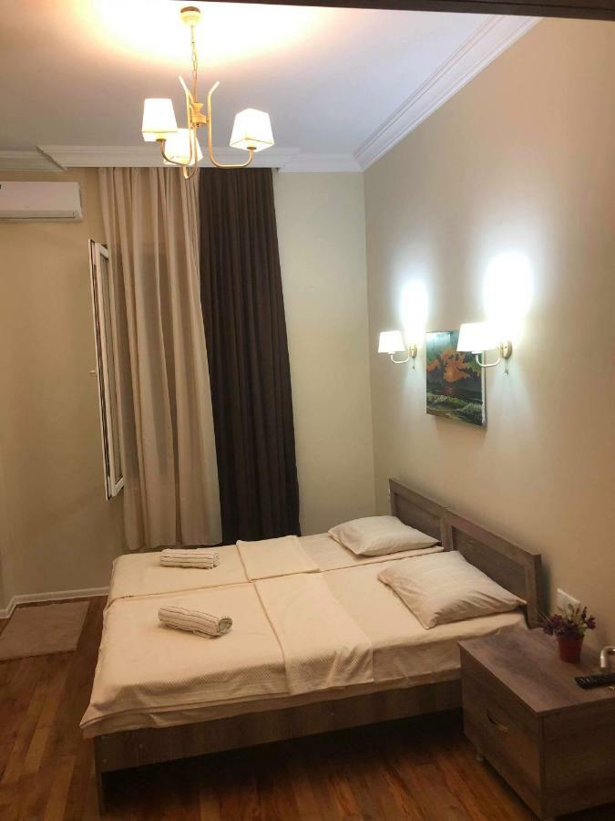 Guest House Kobuleti On Aghmashenebeli Luaran gambar