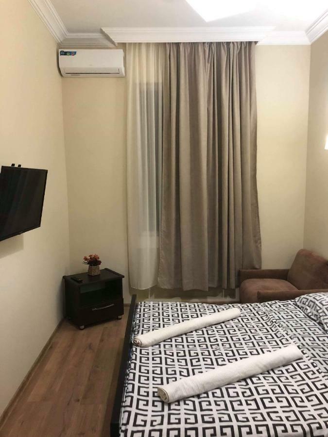 Guest House Kobuleti On Aghmashenebeli Luaran gambar