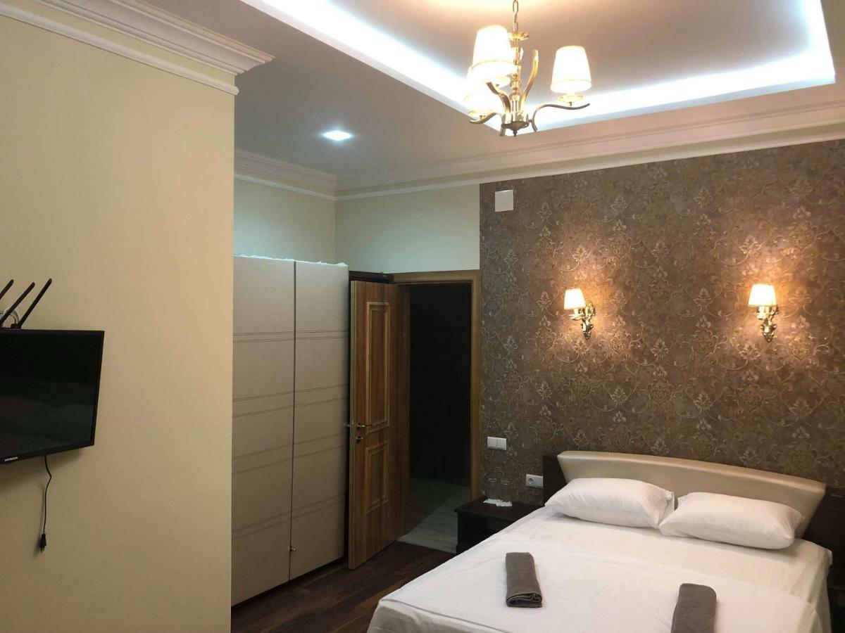 Guest House Kobuleti On Aghmashenebeli Luaran gambar