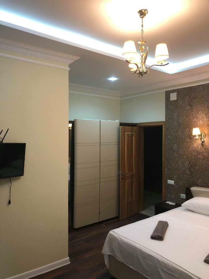 Guest House Kobuleti On Aghmashenebeli Luaran gambar